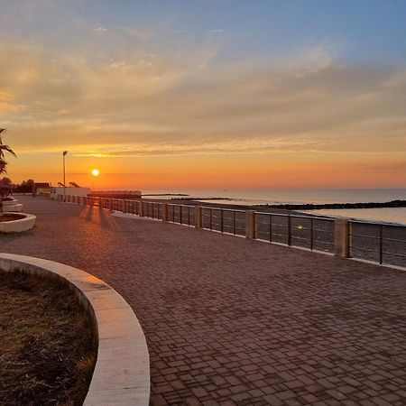 Sea Of Rome - Holiday Home Lido di Ostia Esterno foto