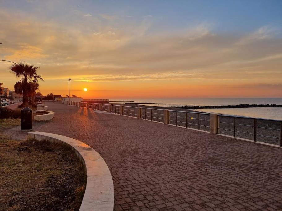 Sea Of Rome - Holiday Home Lido di Ostia Esterno foto